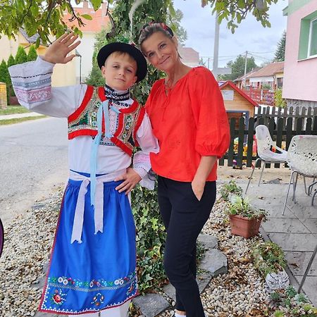 Apartman Cafe U Kordulky Ratiskovice Dış mekan fotoğraf