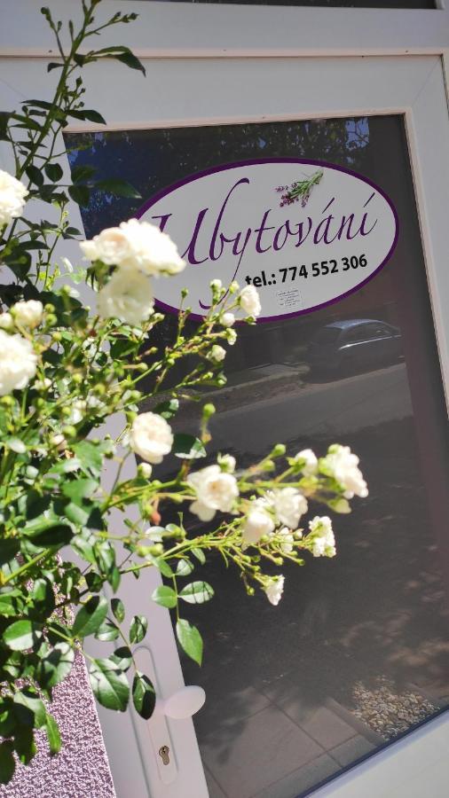Apartman Cafe U Kordulky Ratiskovice Dış mekan fotoğraf